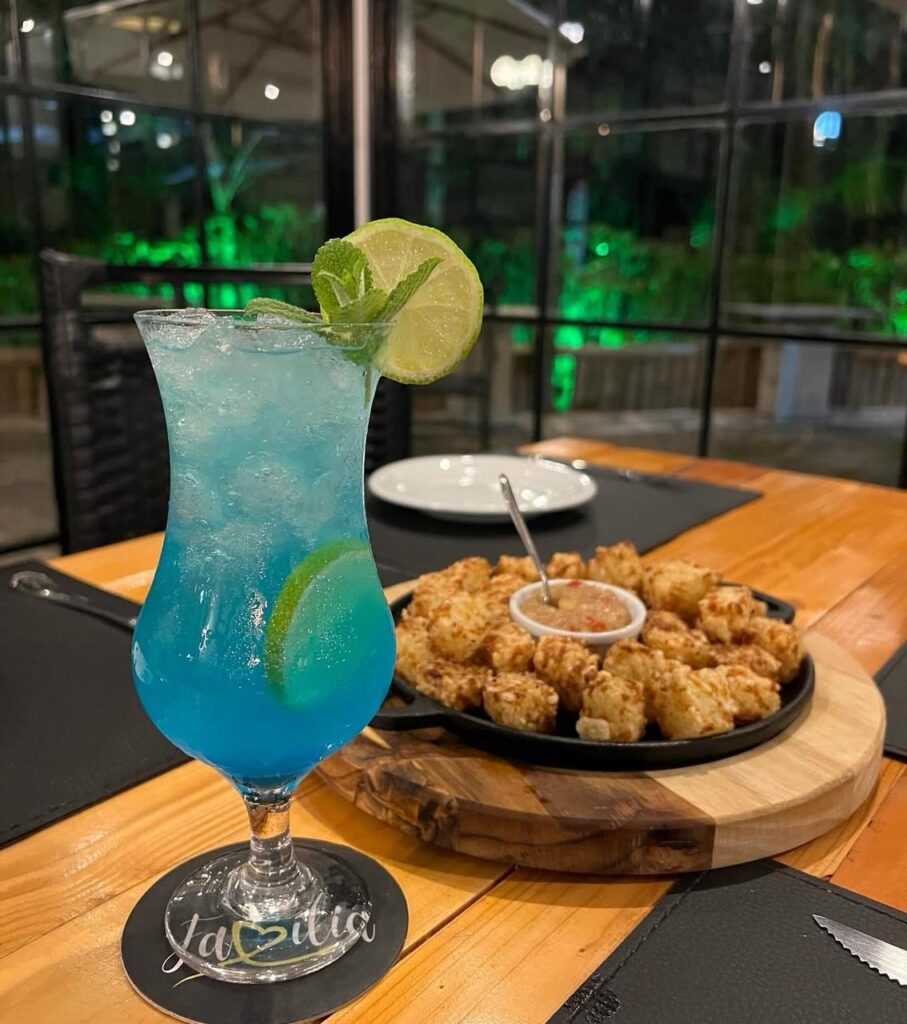 Cardápio La Família